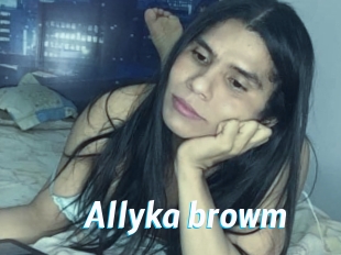 Allyka_browm
