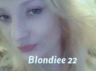 Blondiee_22