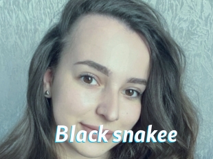 Black_snakee