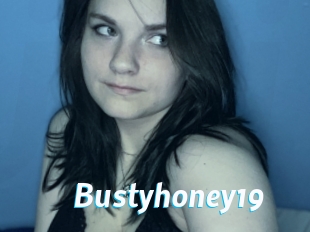 Bustyhoney19