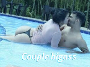 Couple_bigass