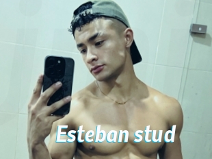 Esteban_stud