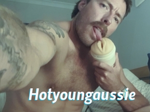 Hotyoungaussie