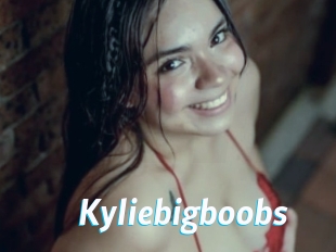 Kyliebigboobs