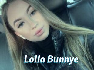 Lolla_Bunnye