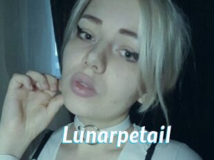 Lunarpetail