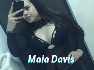 Maia_Davis