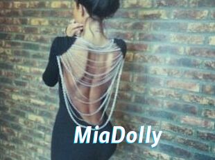 Mia_Dolly