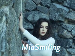 MiaSmiling