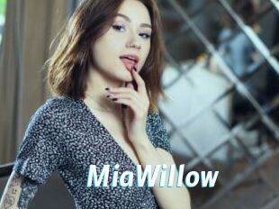 MiaWillow