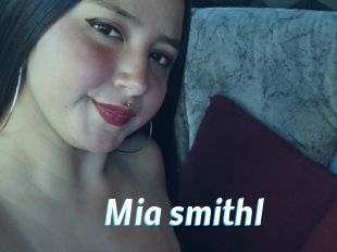 Mia_smithl
