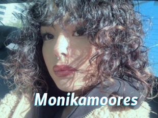 Monikamoores