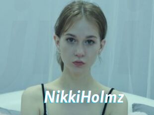 NikkiHolmz