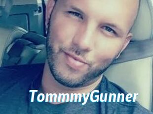TommmyGunner