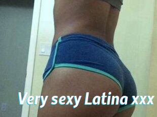 Very_sexy_Latina_xxx