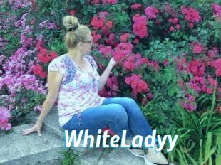 WhiteLadyy