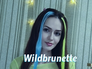 Wildbrunette